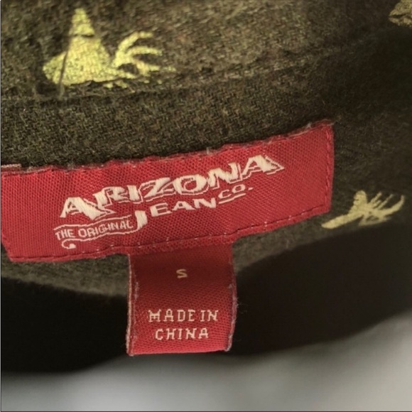 Arizona Jeans button down flannel deer Top Winter
Size Small - Picture 6 of 9